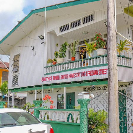 Smith'S Homestay Georgetown Buitenkant foto