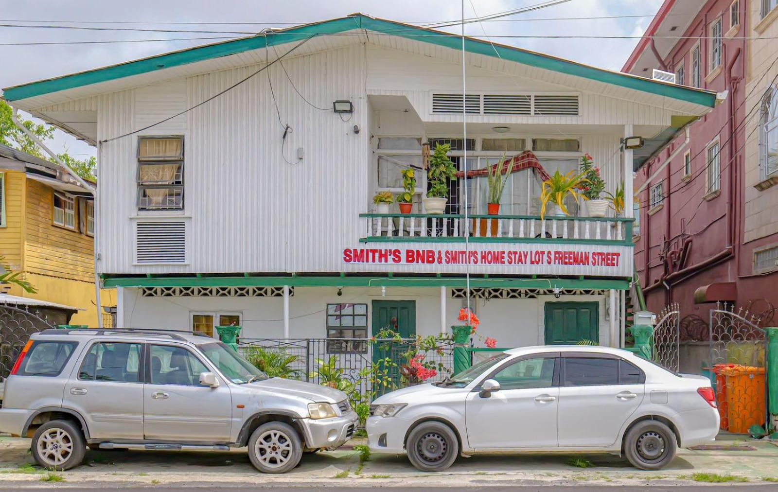 Smith'S Homestay Georgetown Buitenkant foto